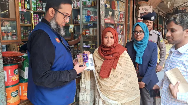 অনুমোদনবিহীন বিদেশী ‘চকলেট ও লজেন্স’ বিক্রি করায় দশ হাজার টাকা জরিমানা